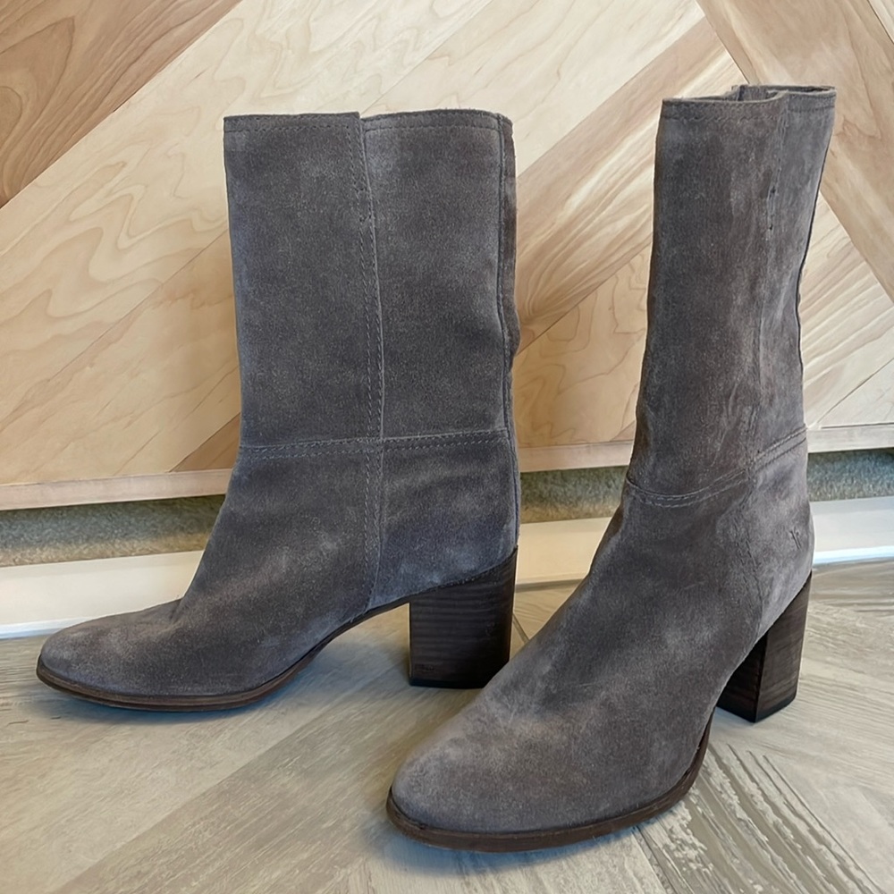 Frye boots sz. 9 NWOT